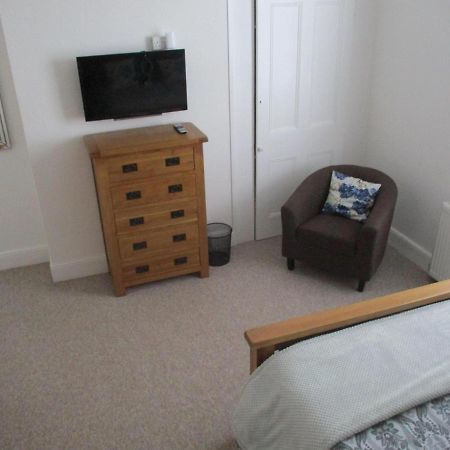 Lovely Spacious 3 Bedded First Floor Apartment Ryde  Kültér fotó